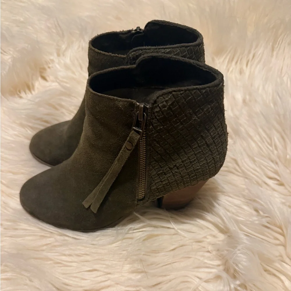 Sole Society Green Booties Size 7.5